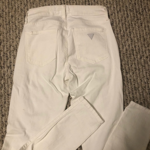 Guess Jeans - Picture 2 of 4